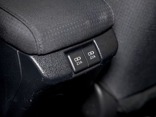 2022 Toyota Prius Prime in St-Jérôme, Quebec - 22 - w320h240px
