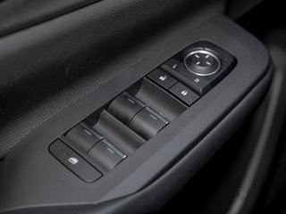 Toyota Prius Prime  2023 à St-Jérôme, Québec - 27 - w320h240px