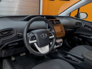 Toyota Prius  2017 à St-Jérôme, Québec - 2 - w320h240px