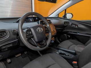 Toyota Prius  2021 à St-Jérôme, Québec - 2 - w320h240px