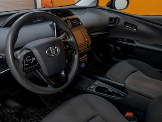 2022 Toyota Prius in St-Jérôme, Quebec - 2 - w320h240px