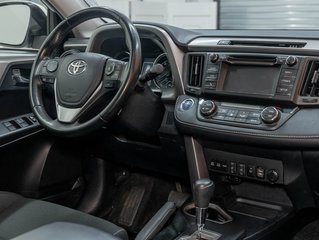 Toyota RAV4 Hybrid  2017 à St-Jérôme, Québec - 25 - w320h240px