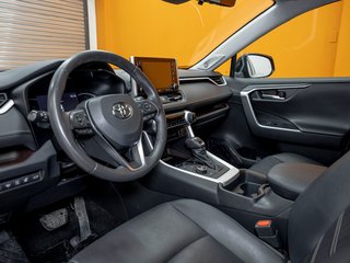2020 Toyota RAV4 Hybrid in St-Jérôme, Quebec - 2 - w320h240px