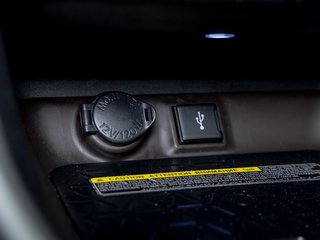 2020 Toyota RAV4 Hybrid in St-Jérôme, Quebec - 25 - w320h240px