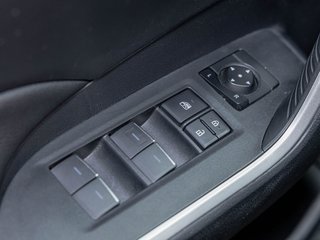 Toyota RAV4 Prime  2023 à St-Jérôme, Québec - 27 - w320h240px