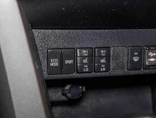 Toyota RAV4  2017 à St-Jérôme, Québec - 21 - w320h240px