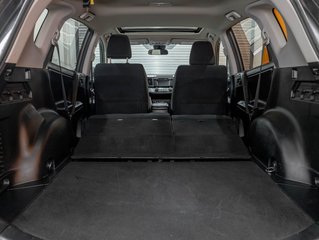 Toyota RAV4  2017 à St-Jérôme, Québec - 28 - w320h240px
