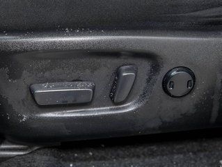 Toyota RAV4  2017 à St-Jérôme, Québec - 23 - w320h240px