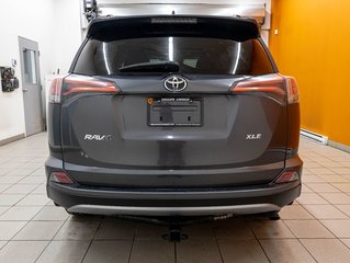 Toyota RAV4  2017 à St-Jérôme, Québec - 8 - w320h240px