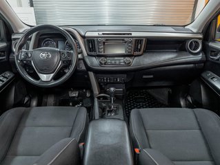 Toyota RAV4  2017 à St-Jérôme, Québec - 12 - w320h240px