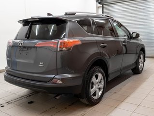 Toyota RAV4  2017 à St-Jérôme, Québec - 8 - w320h240px
