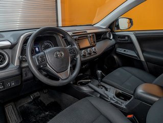 Toyota RAV4  2018 à St-Jérôme, Québec - 2 - w320h240px