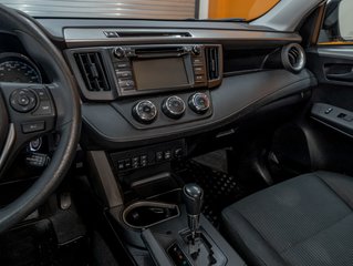 Toyota RAV4  2018 à St-Jérôme, Québec - 17 - w320h240px