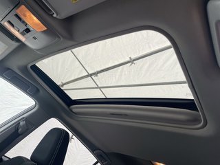 2018 Toyota RAV4 in St-Jérôme, Quebec - 3 - w320h240px