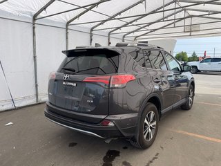 2018 Toyota RAV4 in St-Jérôme, Quebec - 9 - w320h240px
