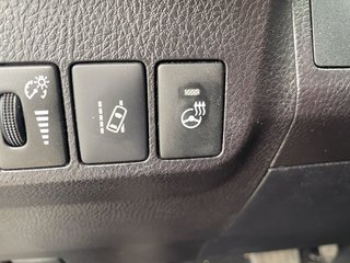 2018 Toyota RAV4 in St-Jérôme, Quebec - 14 - w320h240px