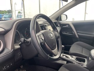 2018 Toyota RAV4 in St-Jérôme, Quebec - 4 - w320h240px