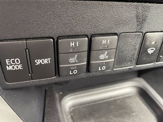 2018 Toyota RAV4 in St-Jérôme, Quebec - 13 - w320h240px