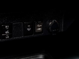 2018 Toyota RAV4 in St-Jérôme, Quebec - 22 - w320h240px