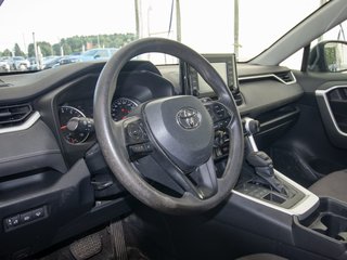 Toyota RAV4  2019 à St-Jérôme, Québec - 3 - w320h240px