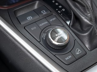 2019 Toyota RAV4 in St-Jérôme, Quebec - 24 - w320h240px