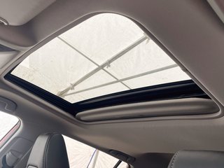 2019 Toyota RAV4 in St-Jérôme, Quebec - 3 - w320h240px