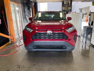 Toyota RAV4  2019 à St-Jérôme, Québec - 4 - w320h240px