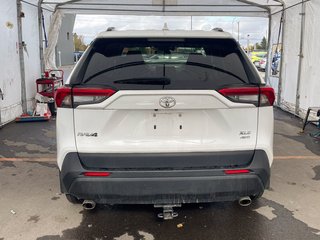 Toyota RAV4  2023 à St-Jérôme, Québec - 8 - w320h240px