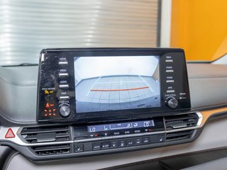 2022 Toyota Sienna in St-Jérôme, Quebec - 17 - w320h240px