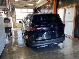 Toyota Sienna  2022 à St-Jérôme, Québec - 5 - w320h240px