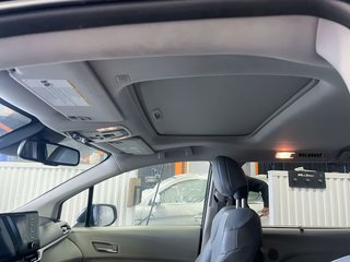 Toyota Sienna  2023 à St-Jérôme, Québec - 3 - w320h240px