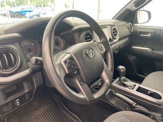 2017 Toyota Tacoma in St-Jérôme, Quebec - 3 - w320h240px
