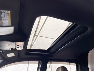 2017 Toyota Tacoma in St-Jérôme, Quebec - 3 - w320h240px