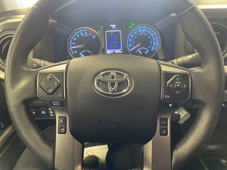 2022 Toyota Tacoma in St-Jérôme, Quebec - 13 - w320h240px