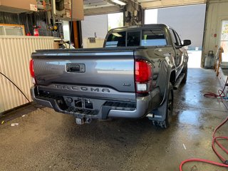 Toyota Tacoma  2022 à St-Jérôme, Québec - 8 - w320h240px