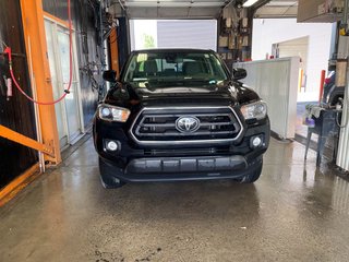 2022 Toyota Tacoma in St-Jérôme, Quebec - 4 - w320h240px