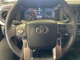 2022 Toyota Tacoma in St-Jérôme, Quebec - 14 - w320h240px