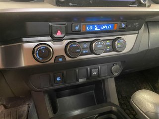 2022 Toyota Tacoma in St-Jérôme, Quebec - 12 - w320h240px