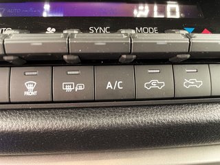 2022 Toyota Tundra in St-Jérôme, Quebec - 16 - w320h240px