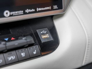 Toyota Tundra  2022 à St-Jérôme, Québec - 24 - w320h240px