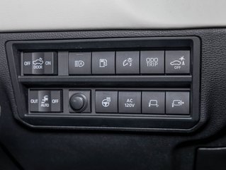 Toyota Tundra  2022 à St-Jérôme, Québec - 26 - w320h240px