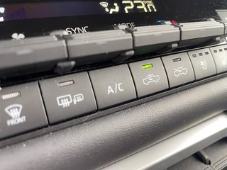 Toyota Tundra  2023 à St-Jérôme, Québec - 18 - w320h240px