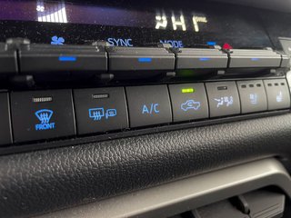 Toyota Tundra  2023 à St-Jérôme, Québec - 16 - w320h240px