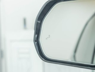 Toyota Tundra  2023 à St-Jérôme, Québec - 35 - w320h240px