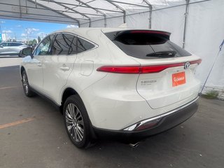 Toyota Venza  2022 à St-Jérôme, Québec - 5 - w320h240px
