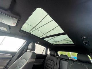 2022 Volkswagen Atlas Cross Sport in St-Jérôme, Quebec - 4 - w320h240px
