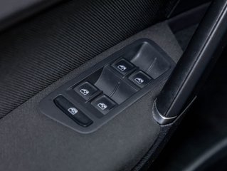 Volkswagen Golf GTI  2020 à St-Jérôme, Québec - 24 - w320h240px