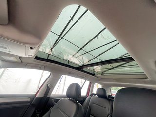 Volkswagen GOLF SPORTWAGEN  2017 à St-Jérôme, Québec - 3 - w320h240px