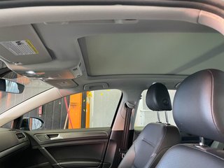 2019 Volkswagen Golf SportWagen in St-Jérôme, Quebec - 3 - w320h240px