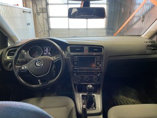 2019 Volkswagen Golf SportWagen in St-Jérôme, Quebec - 10 - w320h240px